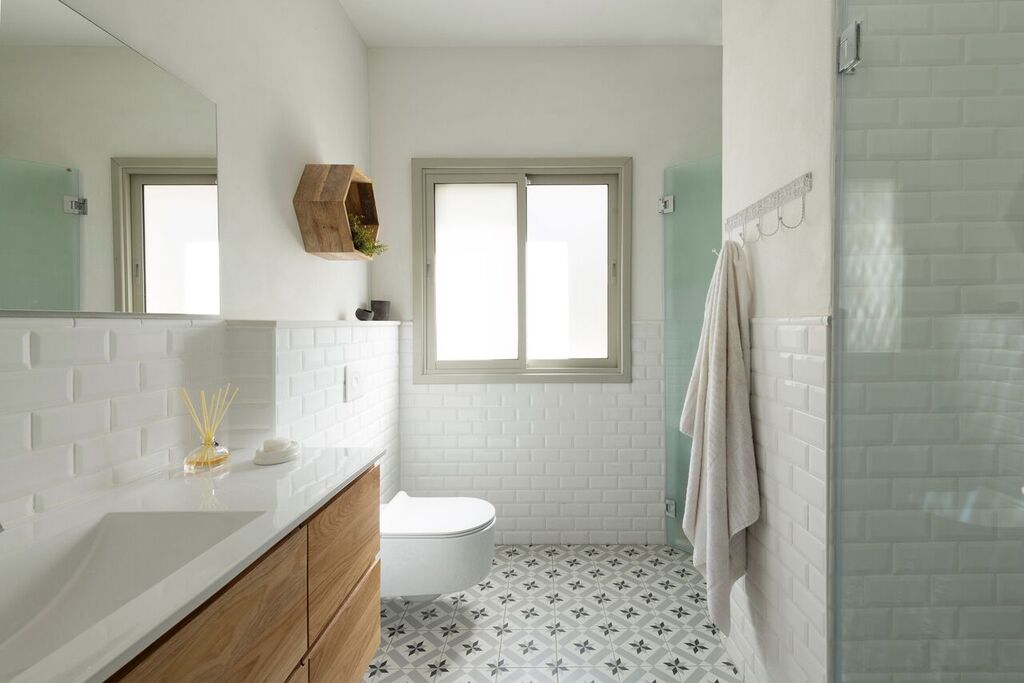 חדר רחצה בנות 1